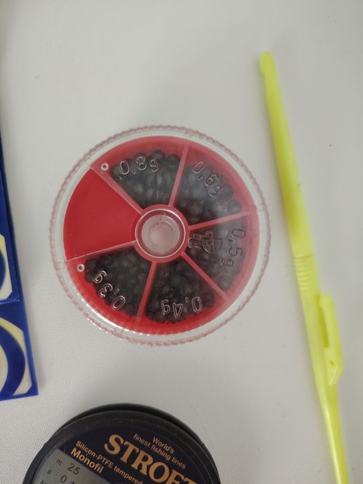 Продавам риболовни принадлежности