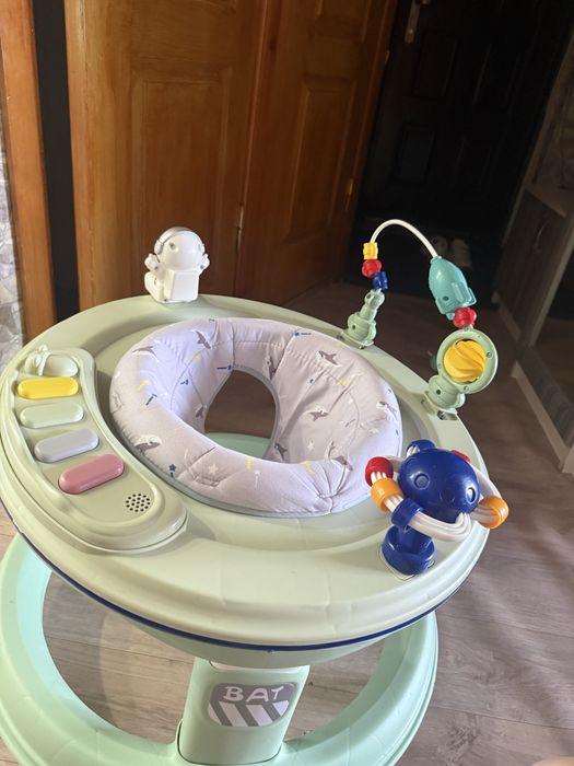 Продам ходунки детские