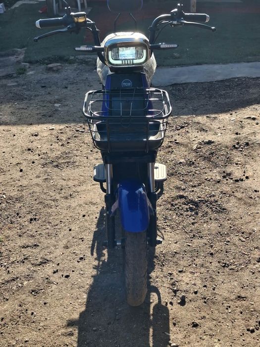 Vand scuter eletric in garantie