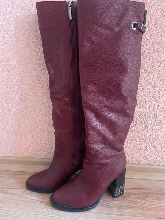 Кожени ботуши в бордо