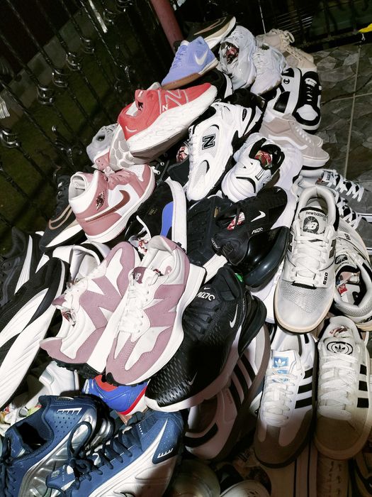 Adidași angro Nr de la 37 până la 45 toate marimile