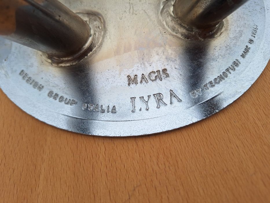 2 броя Италянски дизайнерски бар столове LYRA