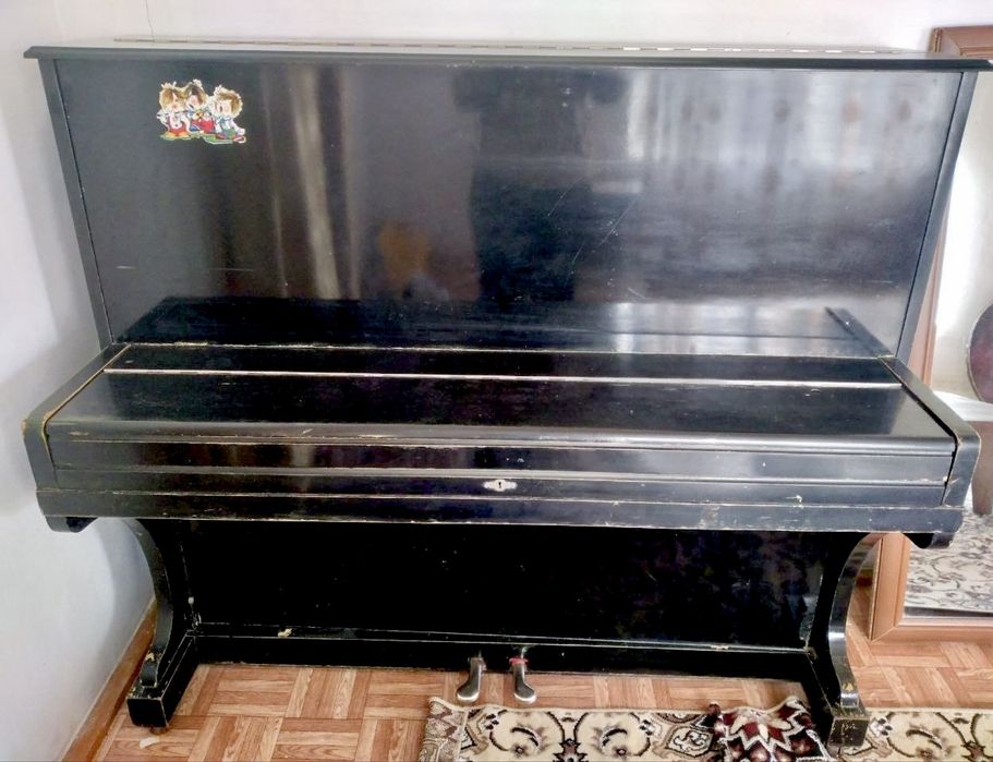 пианино красный октябрь ленинград