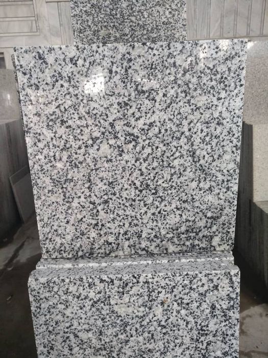 Гранит , травнртин , мрамор , лаймстоун