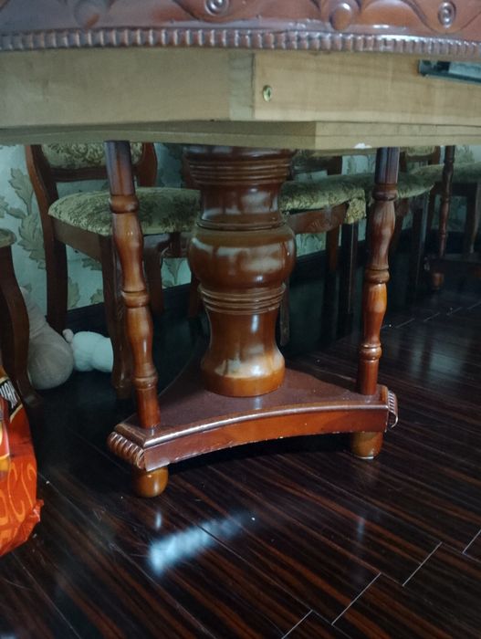 Продам стол со стульями