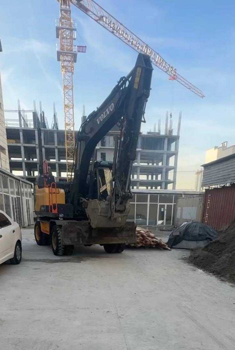 Эксковатор продается срочно - Volvo EW140E