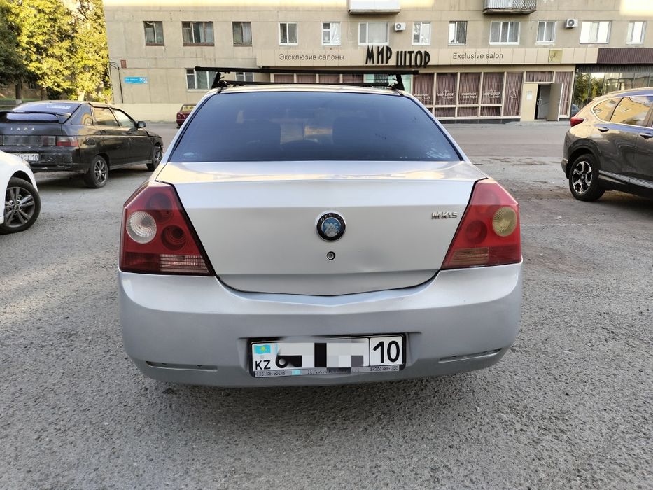 Продам городской автомобиль