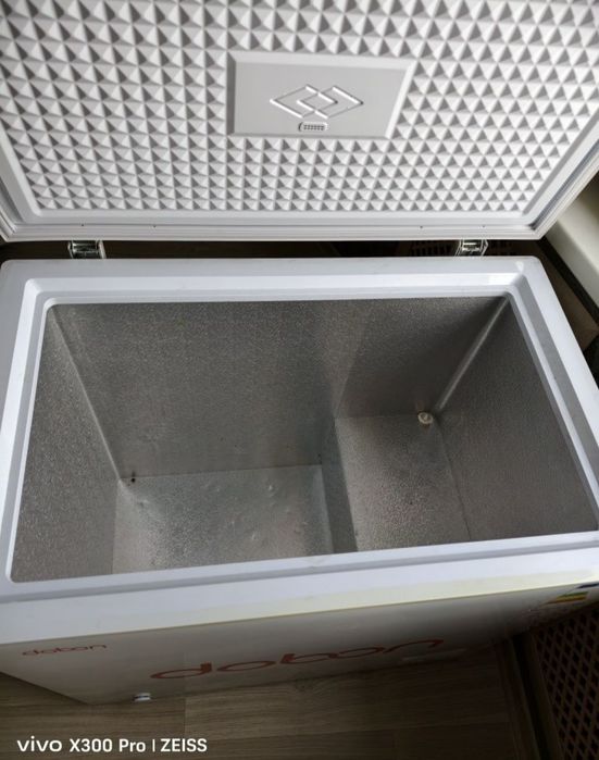 Продам морозильники 220л