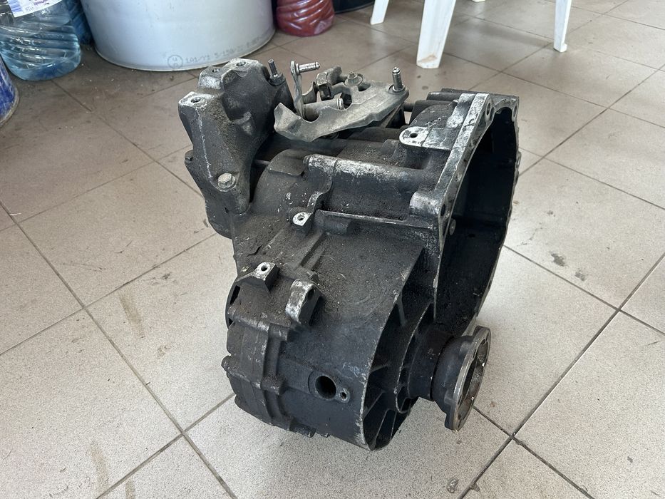 Ръчна 6 степенна скоростно кутия Vag golf A3