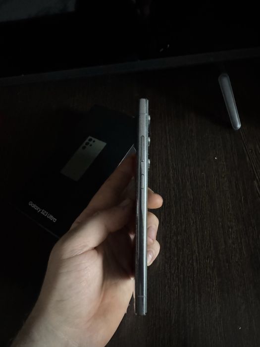 Продам Samsung Galaxy ultra s23