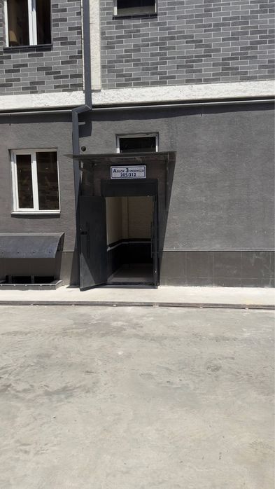 3 хоналик уй сотилади