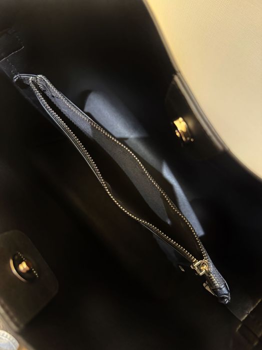 Чанта от кожа Mango