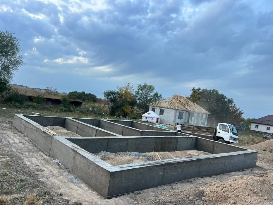 Фундамент құямыз.