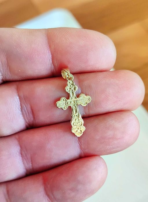 Златен кръст, 14 карата злато, кръст с разпятието на Исус Христос