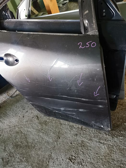 Ușa uși stânga dreapta spate mazda 3 bm 2013/2014/2015/2016/2017