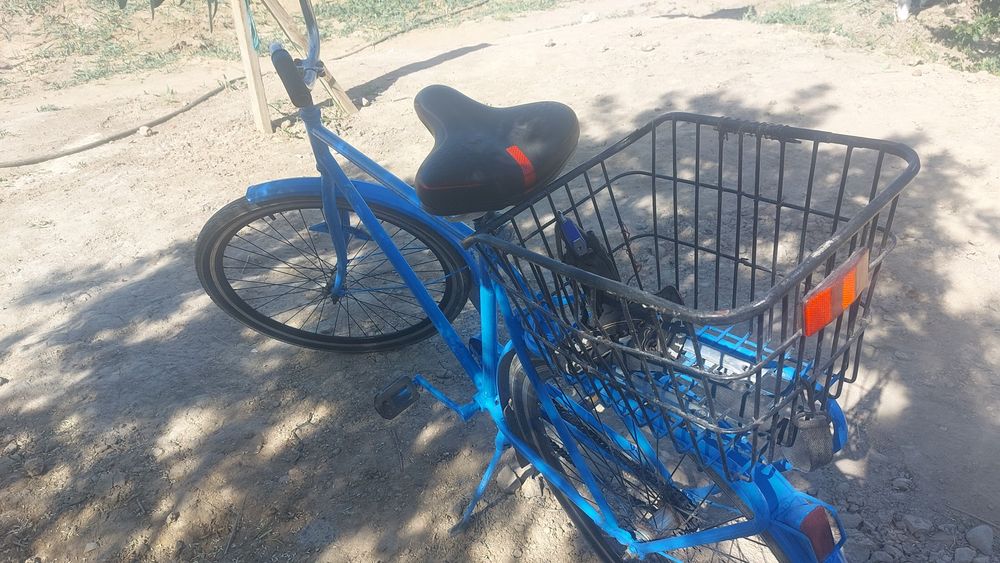 Короче велик почти новый