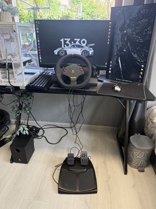 Logitec MOMO racing Волан за PC