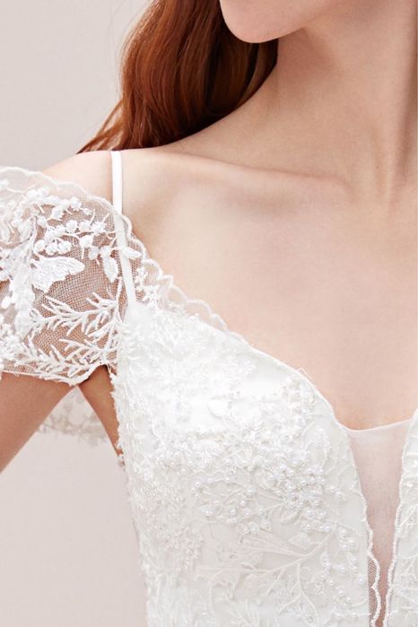 Дизайнерское платье