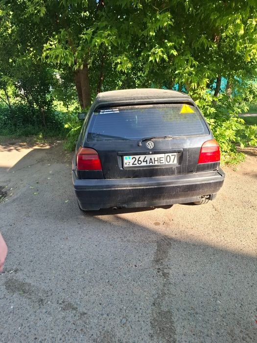 Автомобиль volkswagen golf 3