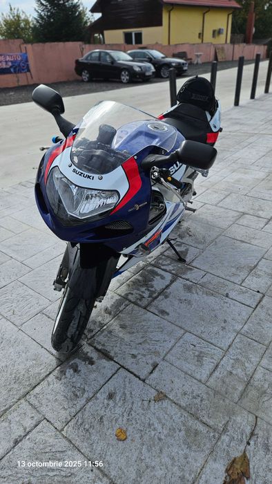 Suzuki GSX-R 750 K1