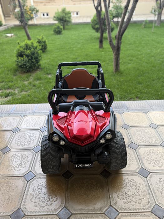 Детский электромобиль с  пультом