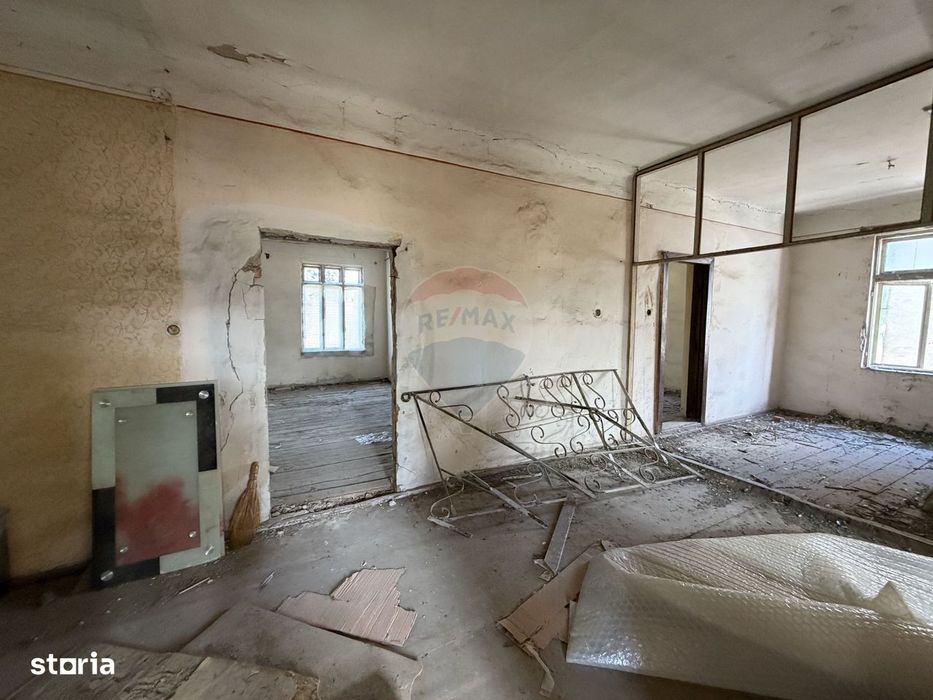 Clădire istorică P+1, 428 mp – Ultracentral Adjud