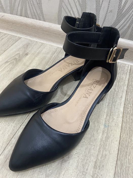 Ботинки женское