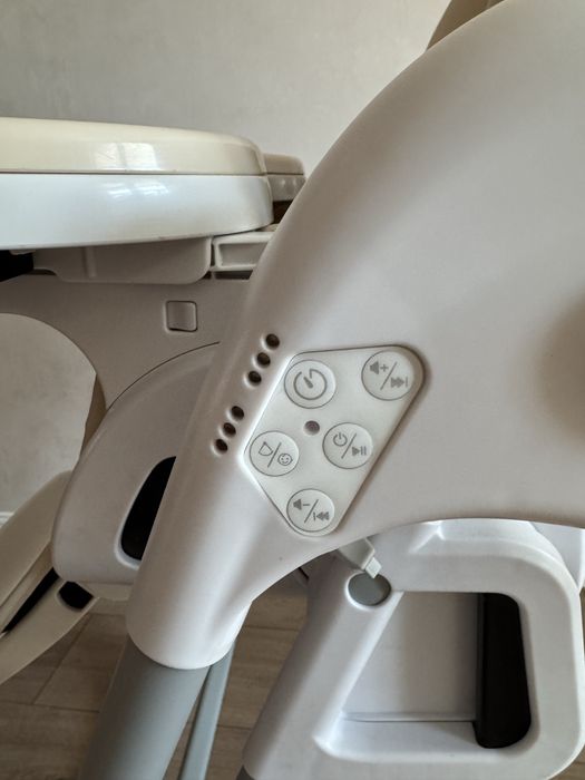 Стульчик для кормления  ILOVI 2в1