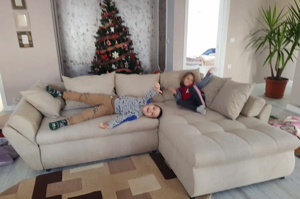 Colțar L partea dreaptă