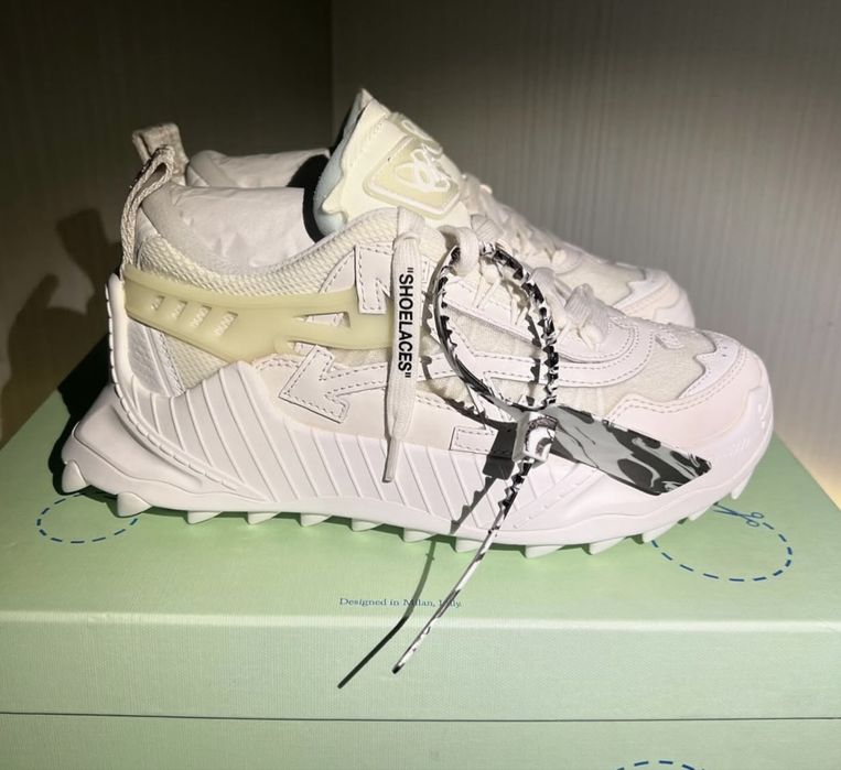 Adidasi off white odsy 1000