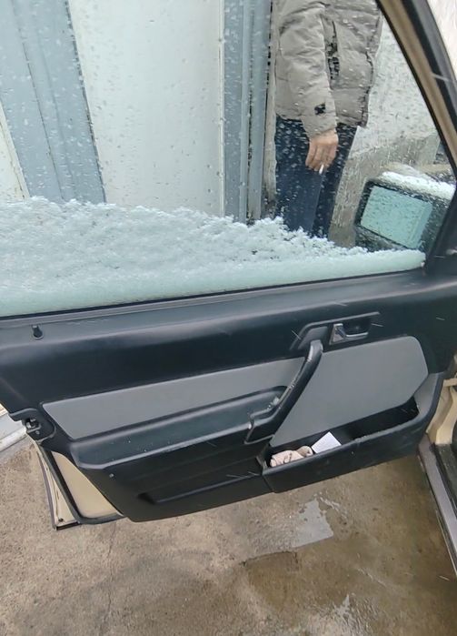 Продаётся салон мерседе 190