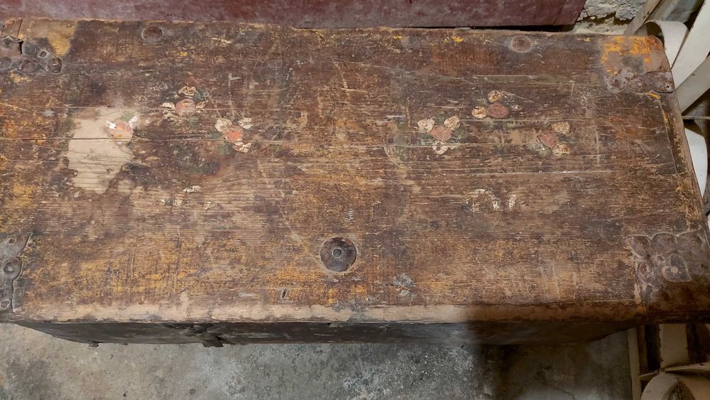 Стара дървена ракла