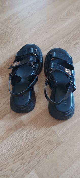 Sandale  negre marime 39