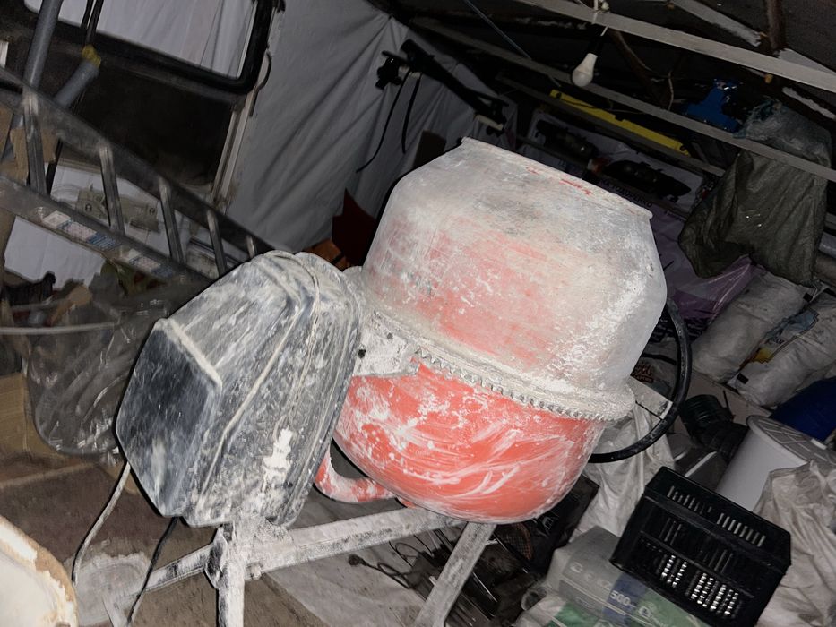 Продам бетономешалку