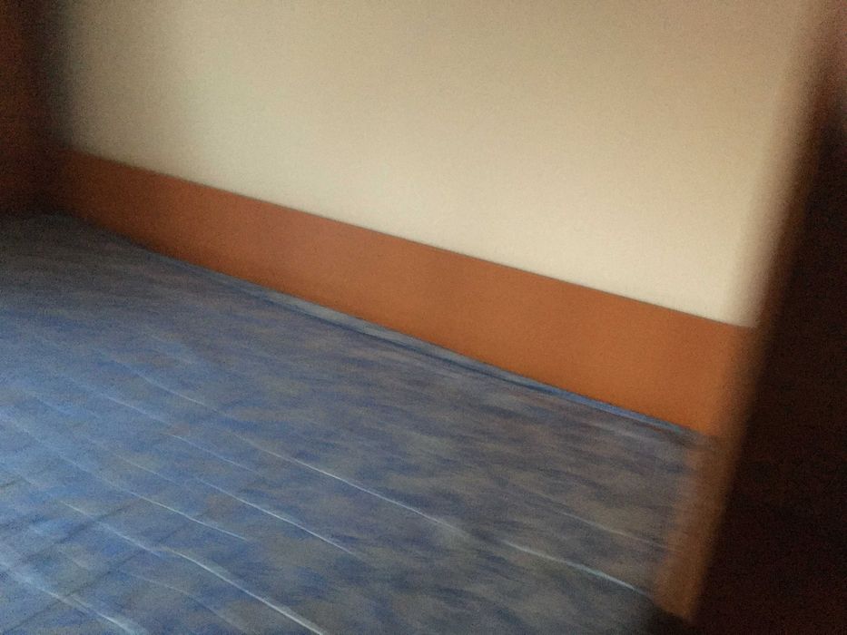 Vand mobila de dormitor pentru tineret