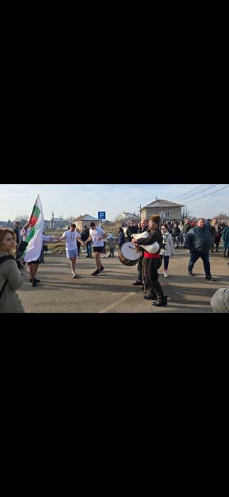 Оркестър ,,Момци" за извеждане на булка и сватби!