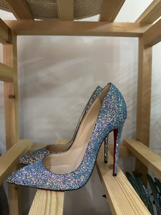 Продам туфли Лабутены ( оригинал)