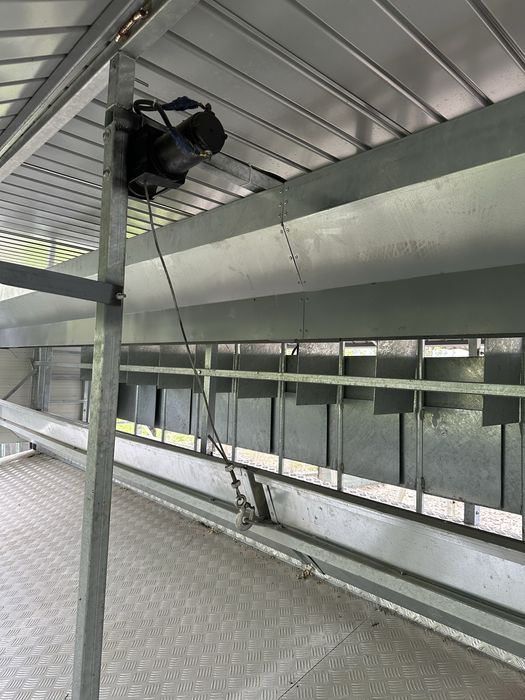Vând sală de muls oi mobilă 16 posturi