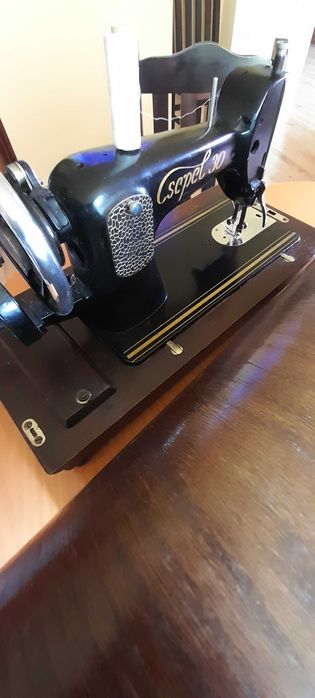 Работеща шевна машина