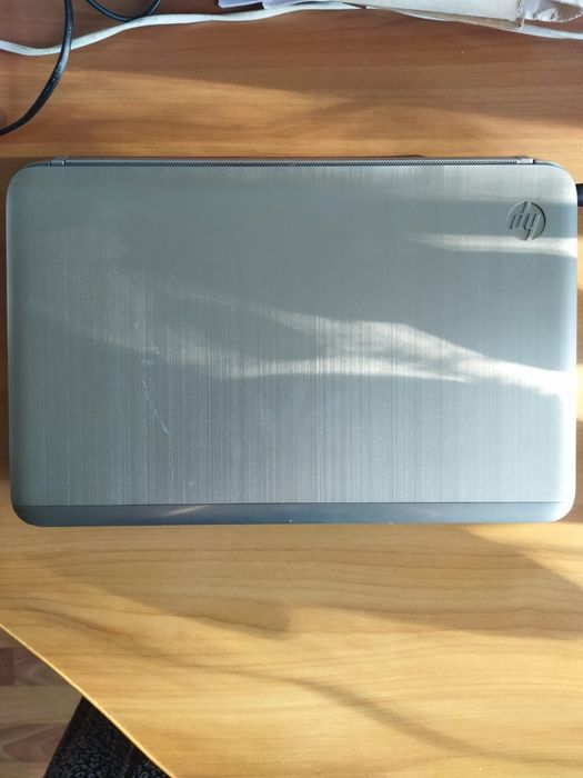 Продам ноутбук .