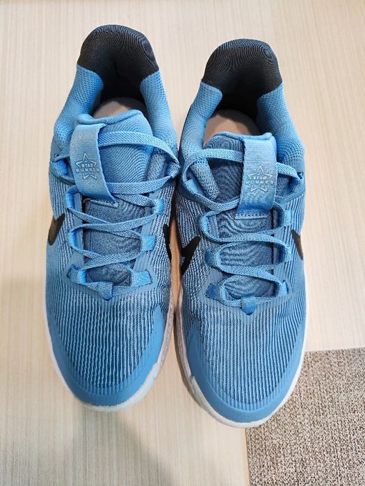 Маратонки Nike 33 1/2