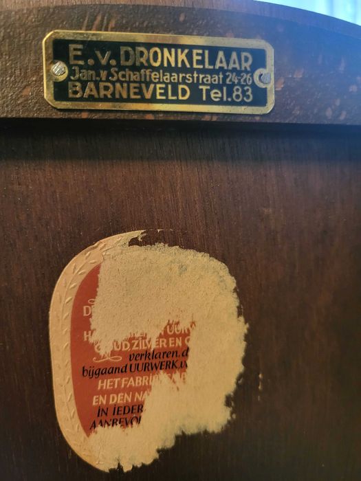 Стар античен часовник