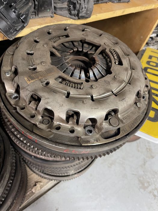 Volanta masa dubla bmw f10 f11 f30 f30 e90 e91 n47d20c 184cp