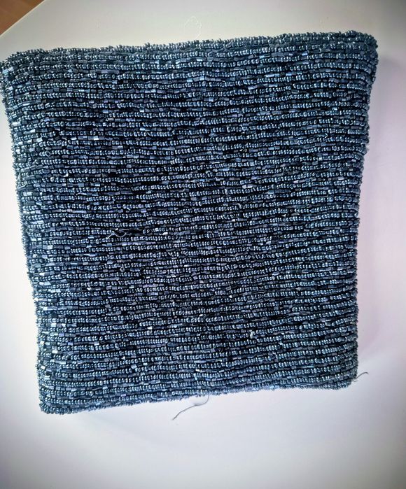 Малка елегантна чанта с мъниста