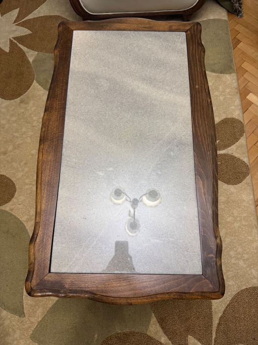 Мраморна маса с естествено дърво