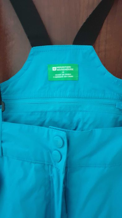 Vând pantaloni de ski fete, vârsta 13-14 ani