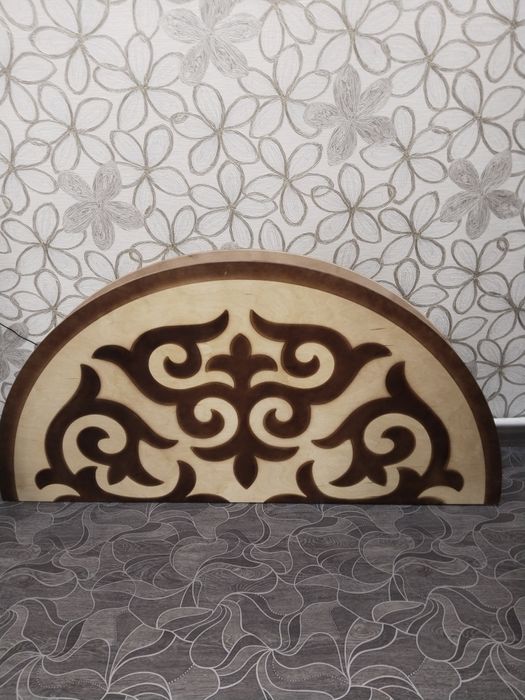 Столы кркглые, казахские