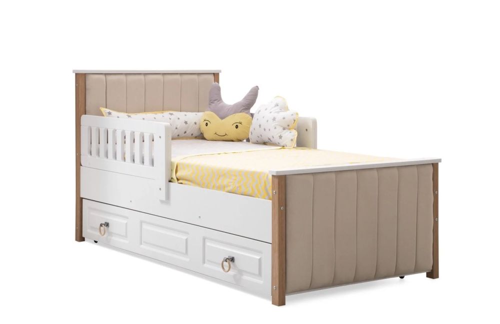 Тапицирано монтесори легло с голямо долно чекмедже "Mila"