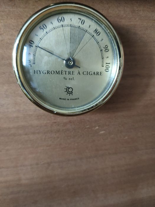 Продам хьюмидор французский