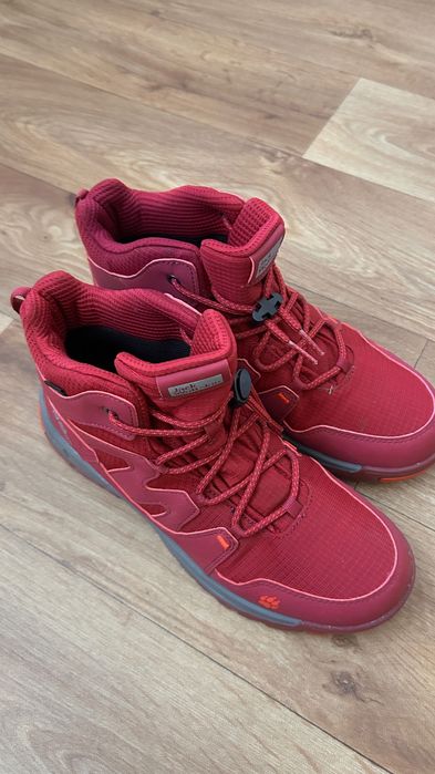 Зимни дамски обувки